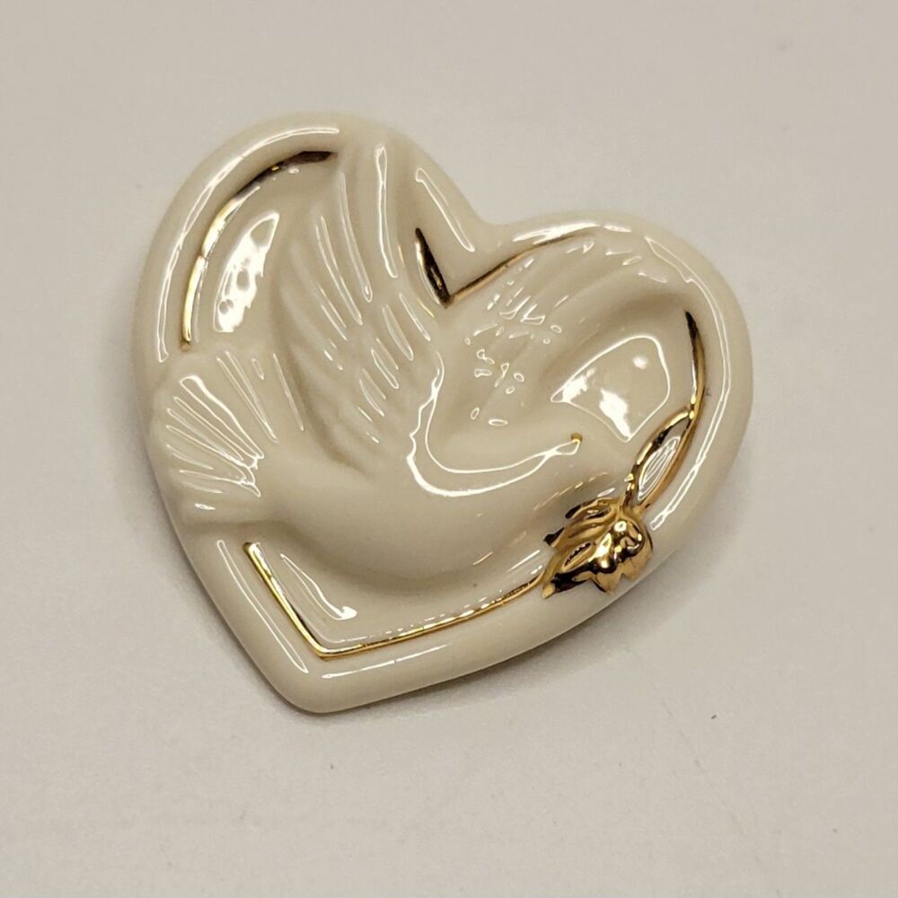 ▪︎Lenox Heart Pin